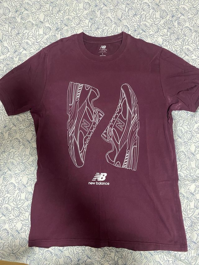 Camiseta New Balance Morada Talla L