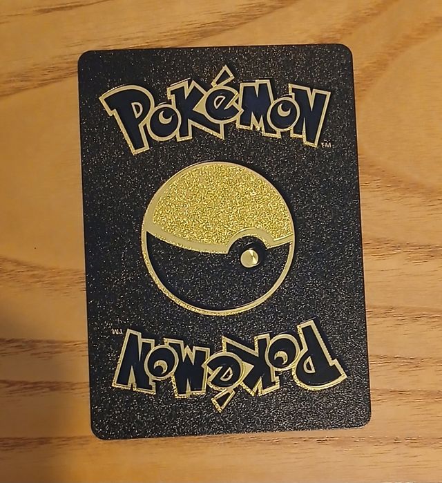 Carta Pokémon Pikachu VMAX Gigamax Rainbow