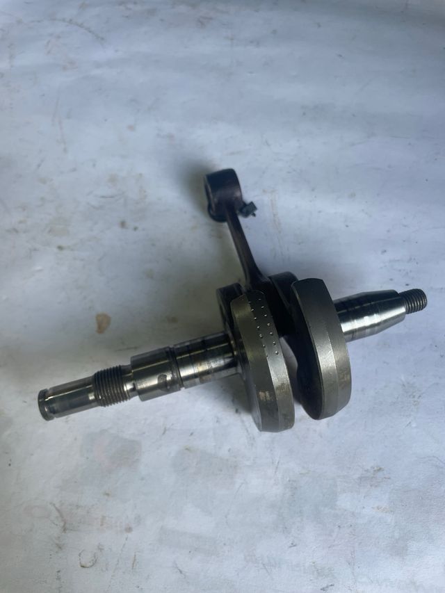 Cigüeñal Stihl 023/025