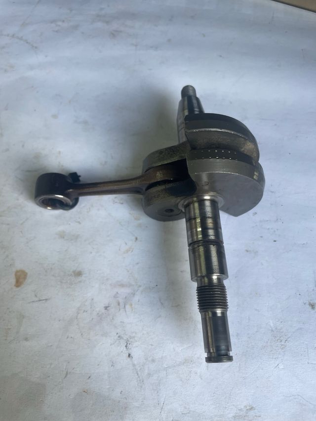 Cigüeñal Stihl 023/025