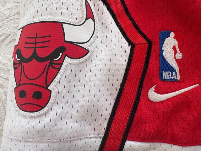 Pantalón Chicago Bulls talla S en perfecto estado.