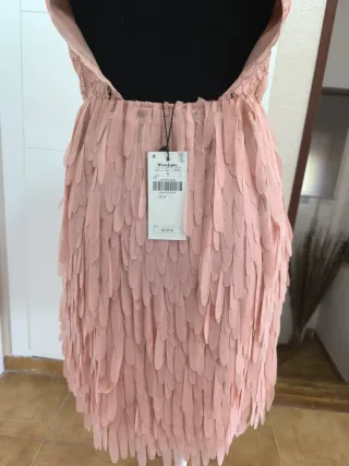 Vestido rosa encaje y flecos