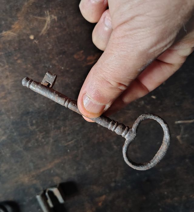 Antica chiave in ferro forgiato '800