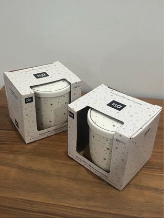 2 canecas com filtro e tampa para chá e infusões