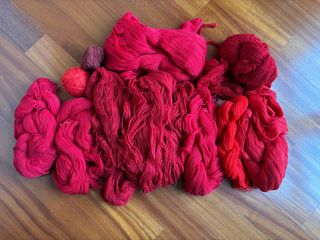 Matasse lana vergine rosso