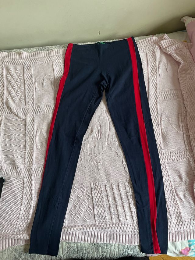 Mayas Benetton niña azul con raya roja