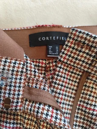 Pantalón estampado Cortefiel