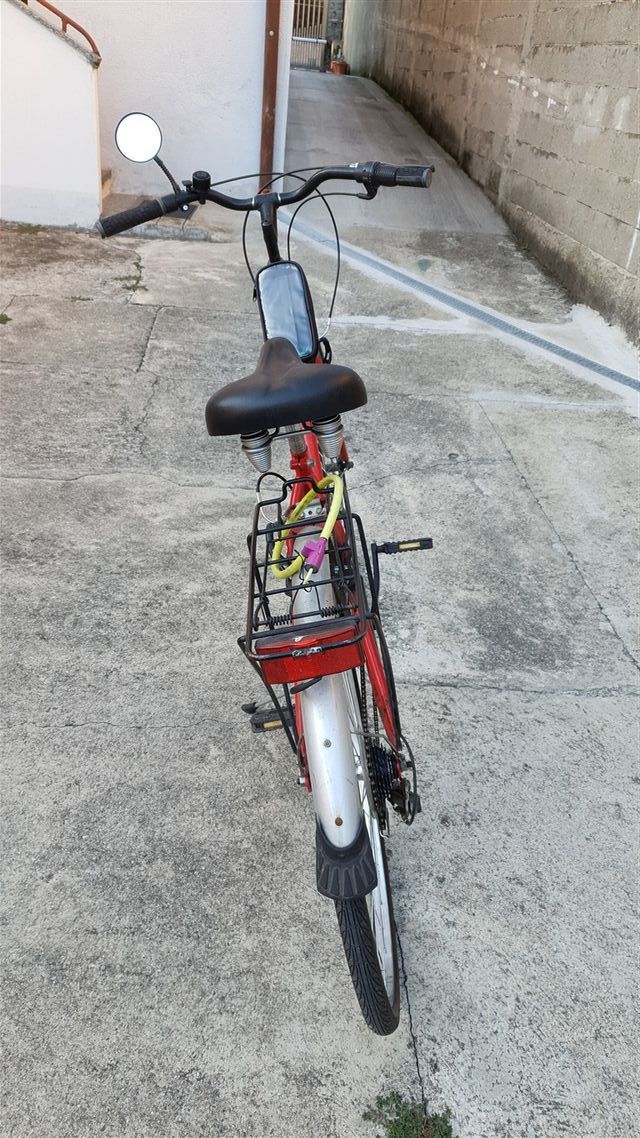 Bicicletta da donna rossa Esperia