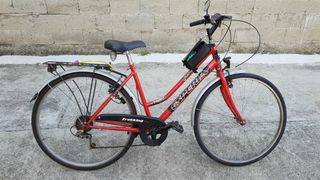 Bicicletta da donna rossa Esperia