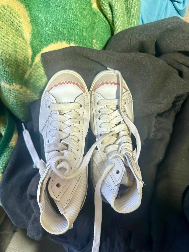 Nike Blazer Talla 42