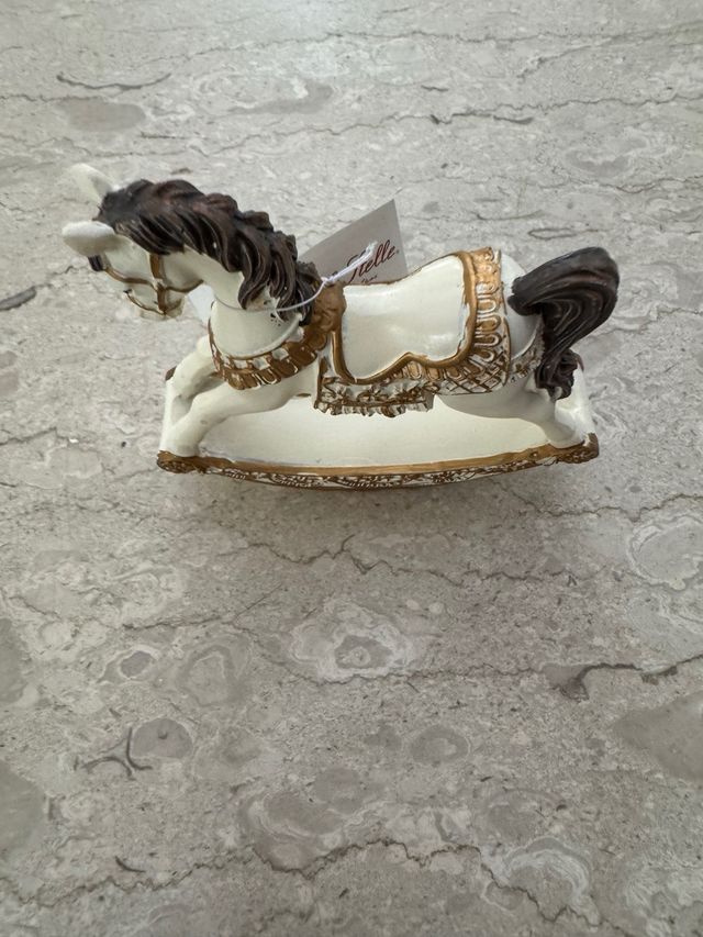 Cavallino a dondolo decorativo