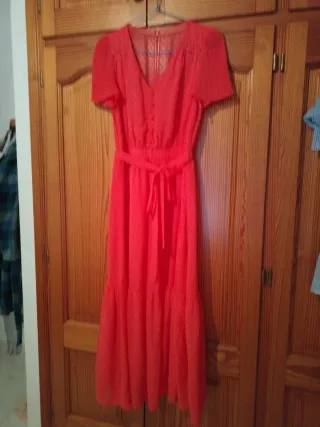 Vestido largo rojo muy bien estado