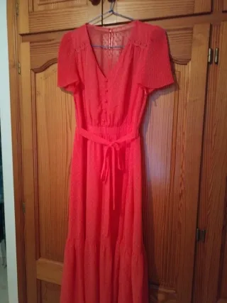 Vestido largo rojo muy bien estado