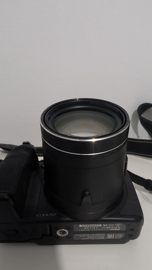 Cámara Nikon COOLPIX P600 Negra