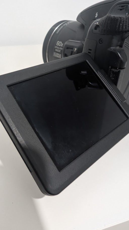 Cámara Nikon COOLPIX P600 Negra