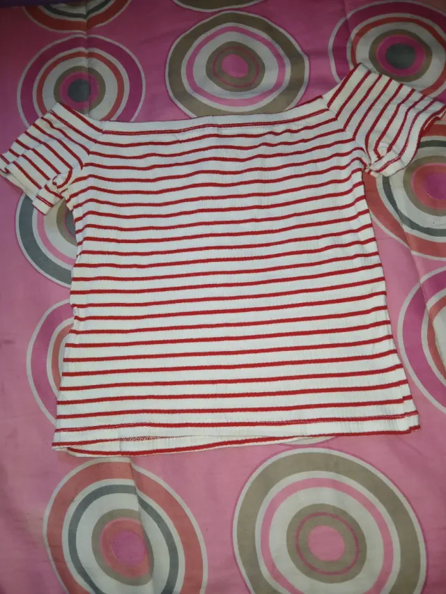 Camiseta de manga corta a rayas