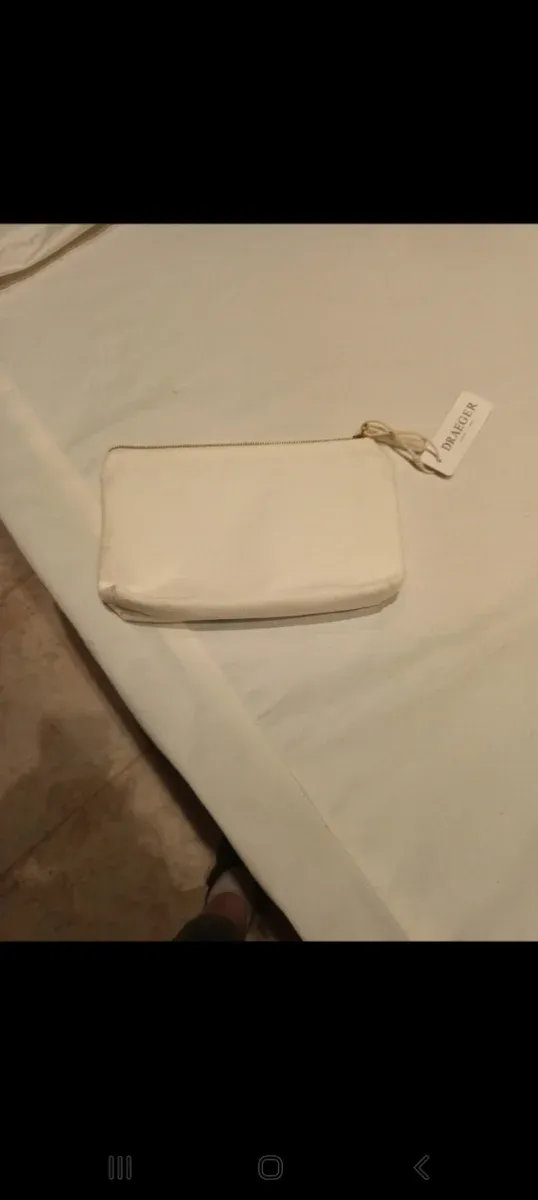 Neceser/bolsa de aseo DRAGER con cerezas