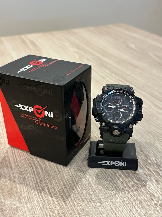 Reloj EXPONI Deportivo Negro y Verde