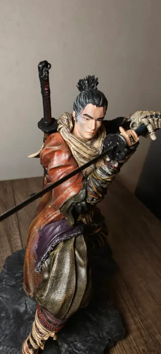 Sekiro Shadows Die Twice figure collector (No box)
