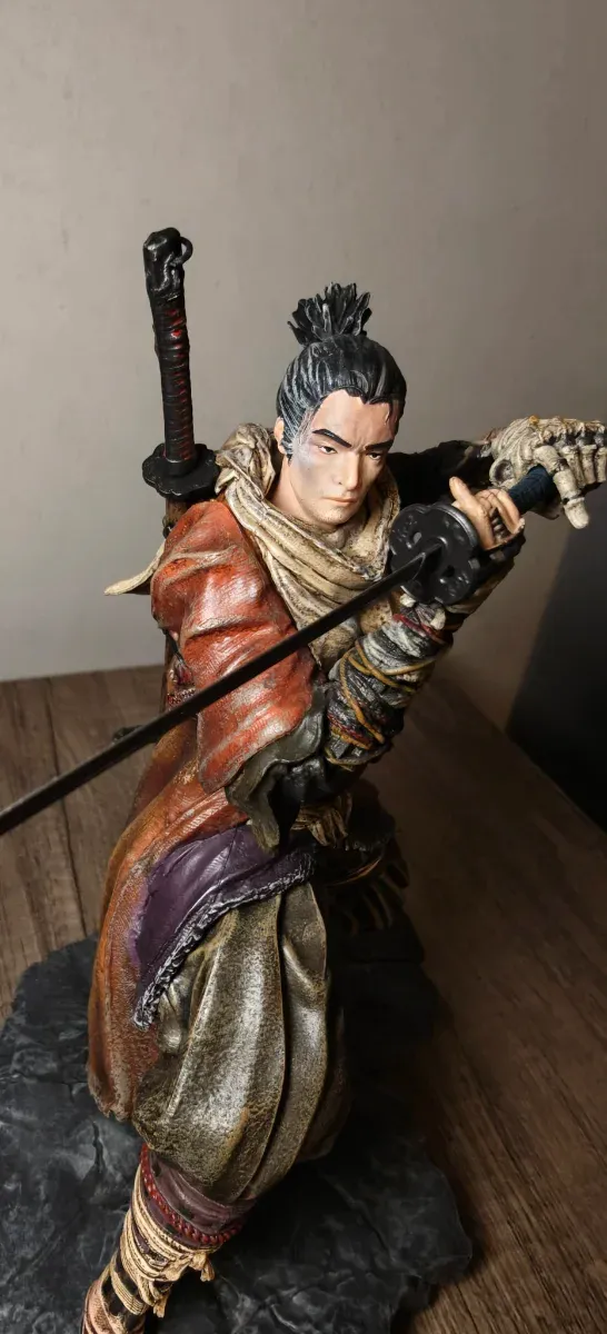 Sekiro Shadows Die Twice figure collector (No box)