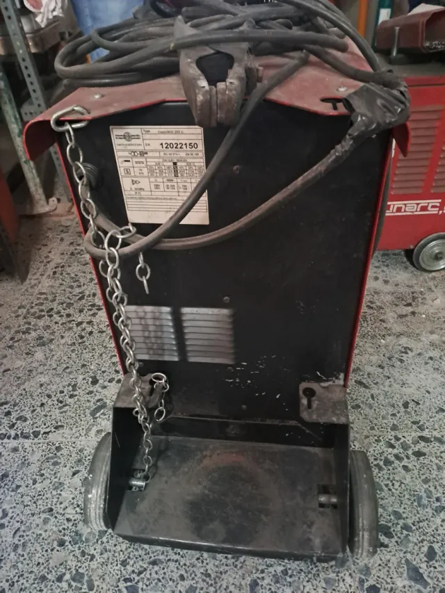 Soldador CastoMIG 250 C al hilo