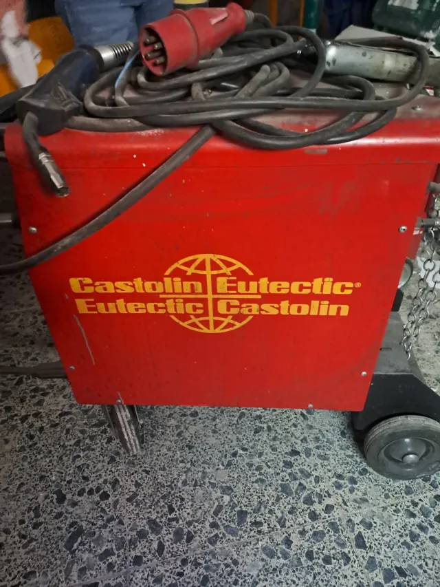 Soldador CastoMIG 250 C al hilo