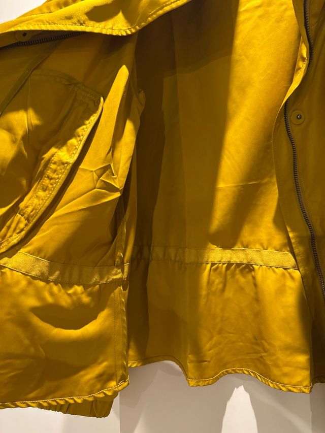 Giacca senape con cappuccio