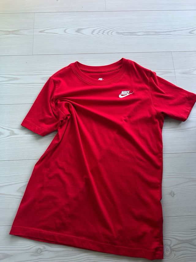 Maglietta Nike Sportwear Rossa