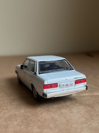 Toyota corolla e70
