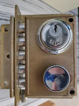 Cerradura de puerta blindada con 3 llaves