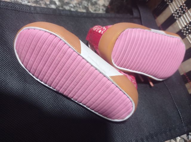 Bambas bebé flores rosas