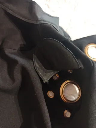 Cazadora negra Sweet Miss con ojales