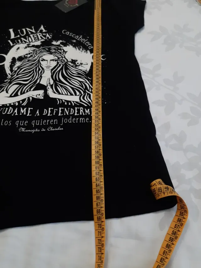 Camiseta Negra Luna Lunera Cascabelera