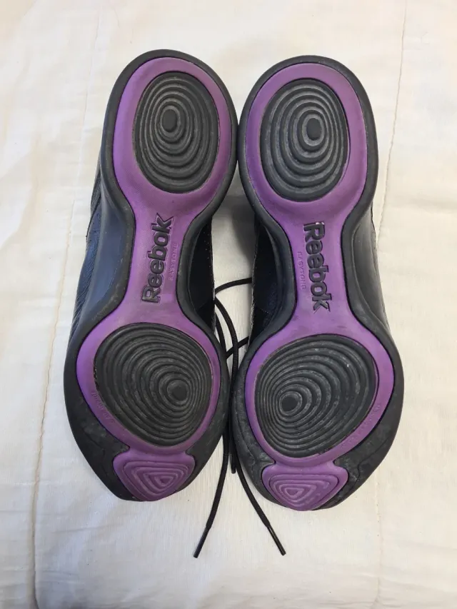 Zapatillas Reebok EasyTone Talla 41 Negras y Morad