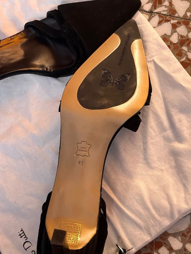 Tacones finos Elizabeth Stuart negros