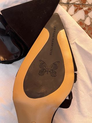 Tacones finos Elizabeth Stuart negros