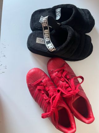 Zapatillas UGG y Adidas Rojas