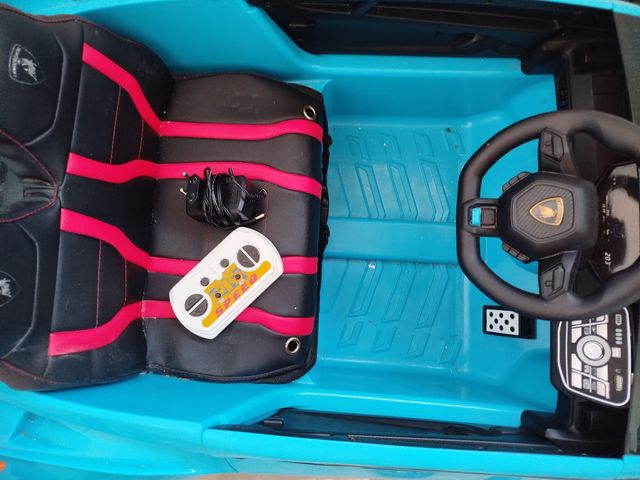 Coche Eléctrico Lamborghini STO Azul