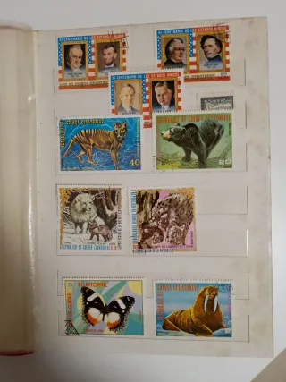 Collezione francobolli.