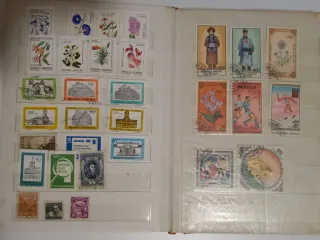 Collezione francobolli.