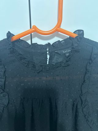 Blusa negra mujer con volantes talla amplia