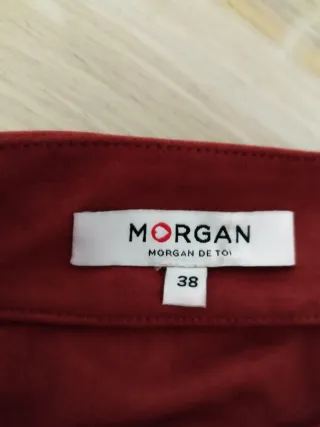 Minifalda Morgan ante teja