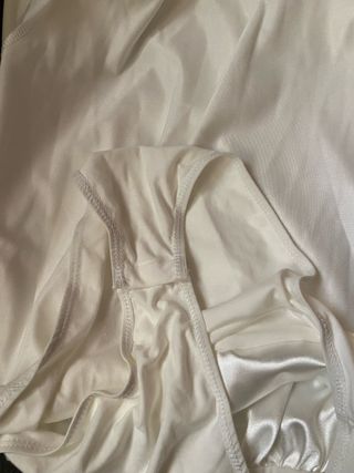 Body satén manga larga