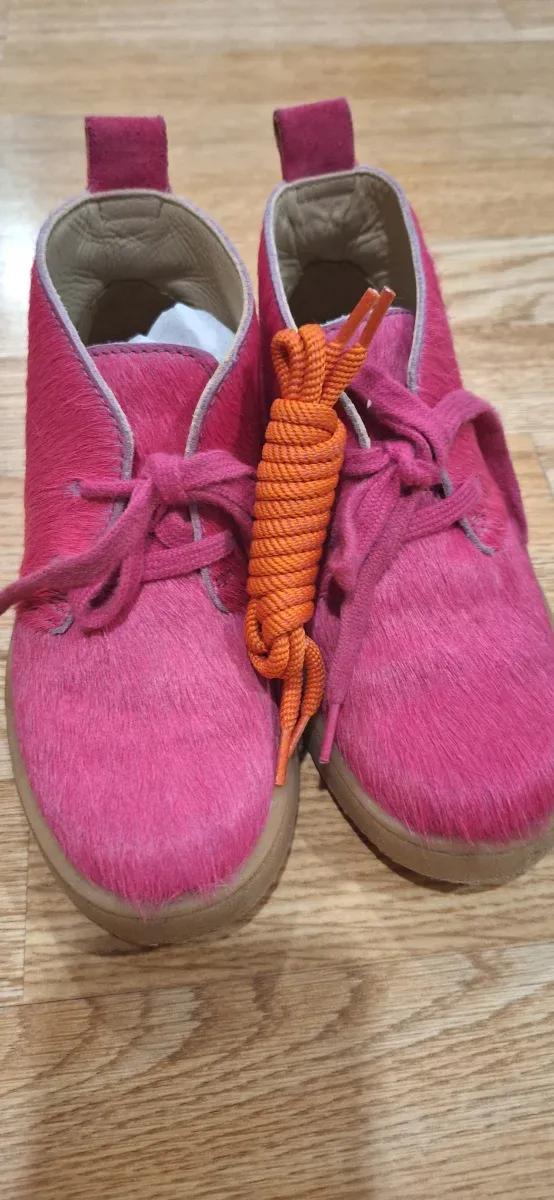 Botines  colaboración clarks Zara Piel Potro Rosa