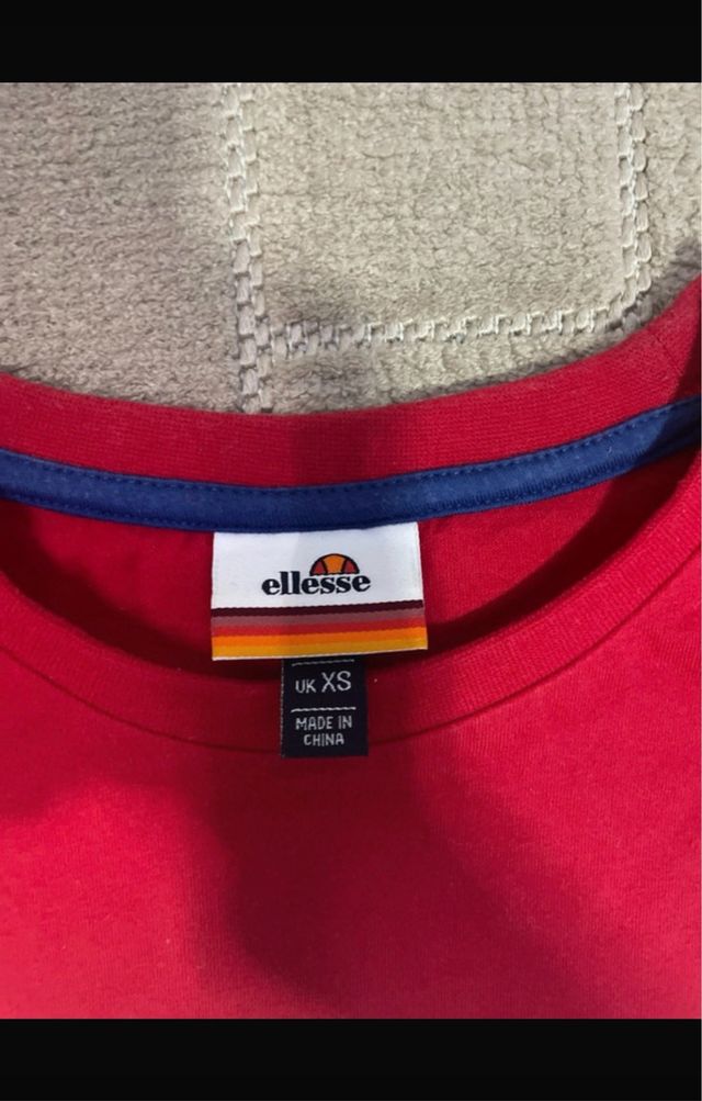 Camiseta Ellesse Roja, Blanca y Azul