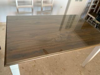 6 sillas de madera y mesa de comedor a juego