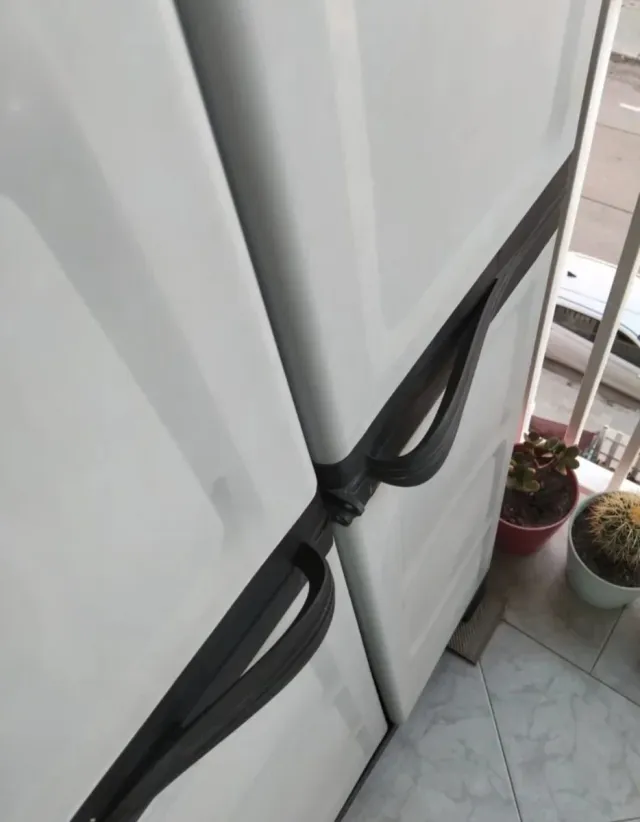 Armario exterior plástico gris y negro