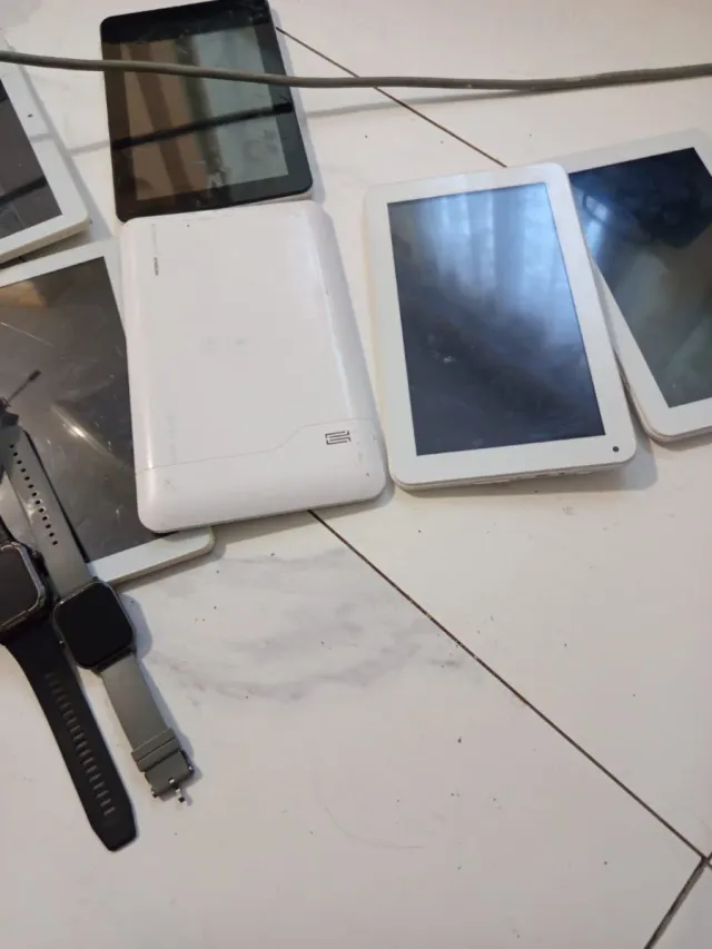 Lote Tablets y Relojes