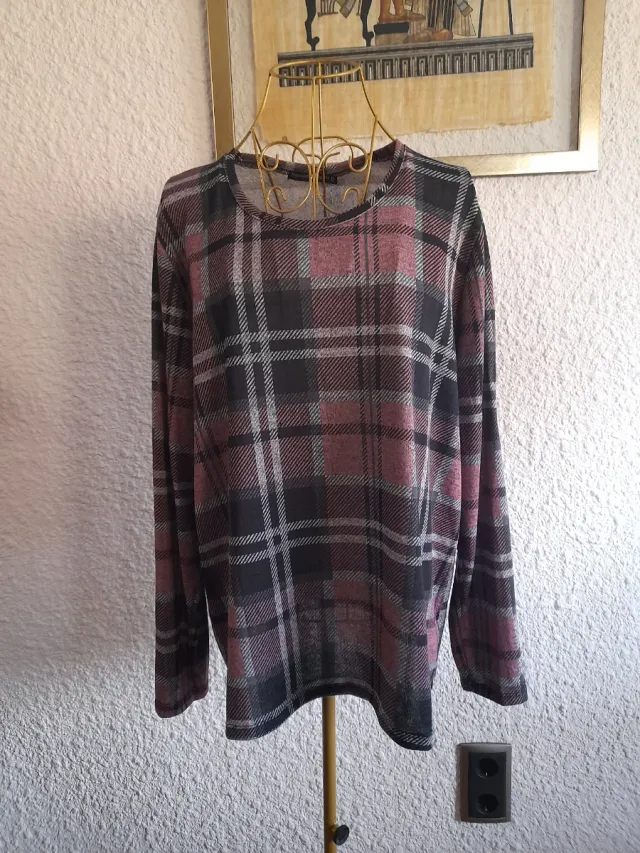 Camiseta Negra Y Rosa