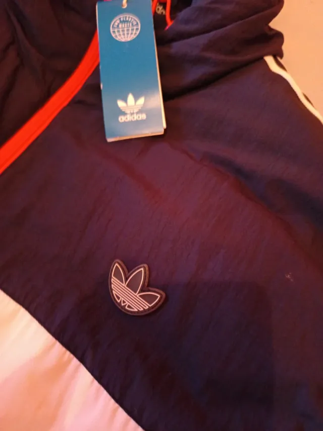 Chaqueta Adidas Bomber Invierno con Capucha